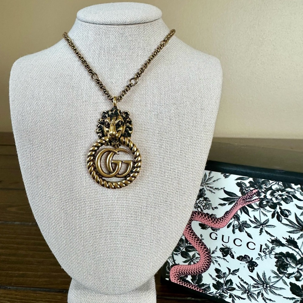 Gucci Lion Head Gold Pendant Necklace